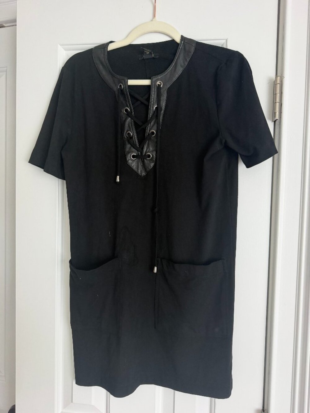 Forever 21 Black Lace-Up Shift Dress – Size S